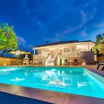 Oliveto Villa